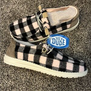Women’s Pale Pink and Black Wendy Buffalo Plaid Hey Dude Shoes - Size 11